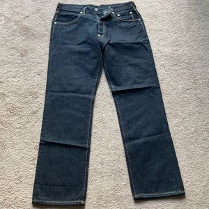 Beautifully stitched jeans! Barely worn!